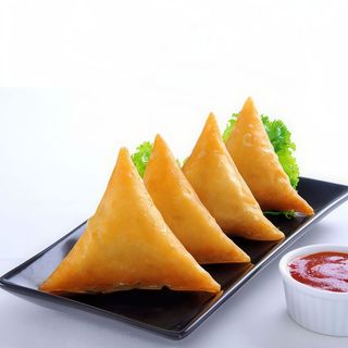 RACION DE SAMOSAS VEGETALES (2UDS)