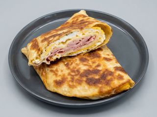 Tortilla de jamón York y queso