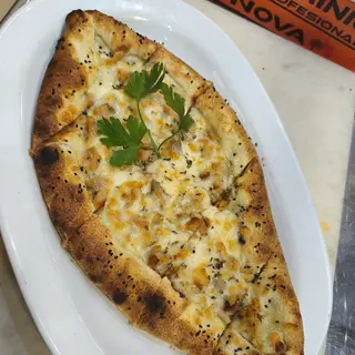 Pide con carne