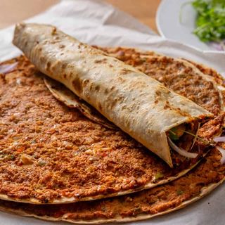 Lahmacun solo carne
