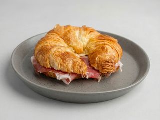 Croissant de Mantequilla ¡Horneado cada día!