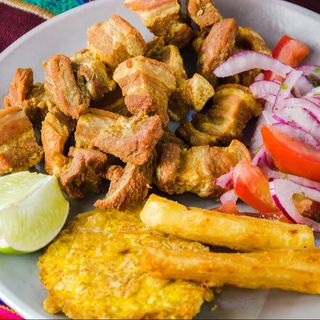 1/2 Ración Chicharrón de Cerdo