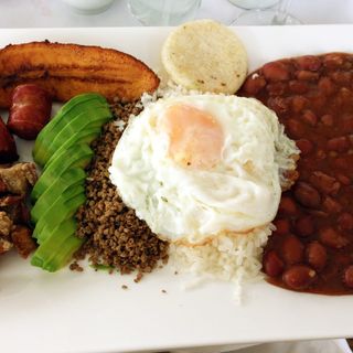 Bandeja Paisa