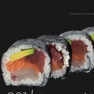 Futomaki pescado mixto