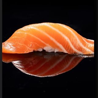 Nigiri salmon