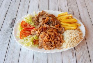 Plato De Kebab De Pollo