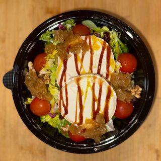 Ensalada de rulo de cabra