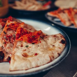 Bombay special naan