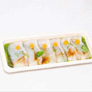 Sashimi de hamachi (6 cortes)
