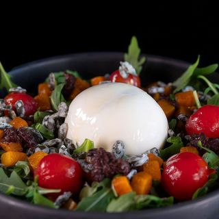 Ensalada de burrata