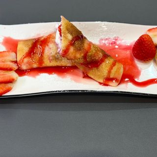 Crepe "Ela" con requesón y frutas (2 piezas)