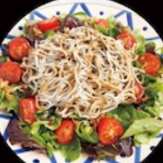 (70)ENSALADA DE GULAS