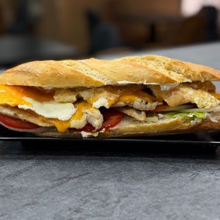 Bocadillo De Pollo A La Plancha