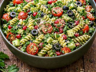 Pasta salad with pesto