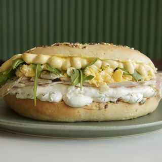 Curry Mango Chicken Bagel