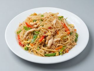 Fideos Frito Con Mariscos