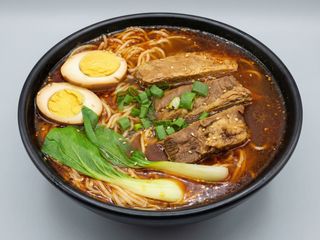 Sopa De Ramen De ternera