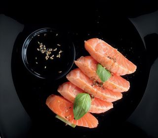 Tataki De Salmón (6 Piezas)