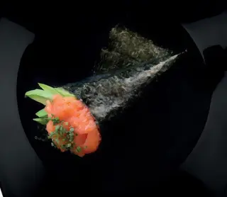 Temaki De Salmón (1 Pieza)