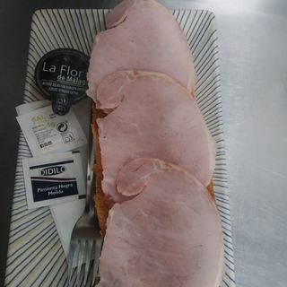 1/2 Tostada De Lomo Sajonia