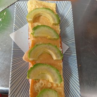 Media Tostada De Francesa Con Aguacate