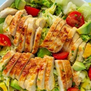 Ensalada de pollo
