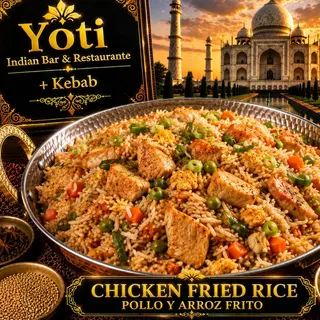 Pollo y arroz frito (chicken fried rice)