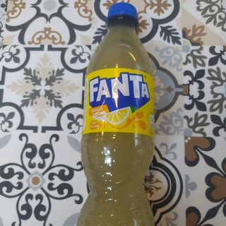 Fanta Limón