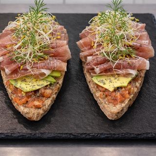 Tostadas Serrano
