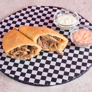 Empanadas de ternera mechada