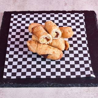 Tequeños de queso y dulce de guayaba