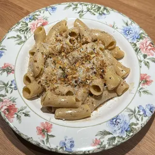Rigatoni Cacio e Pepe