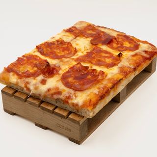 Pizza calabrese (15 x 20 cm.)