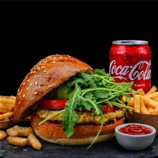 VeganBurger+ patatas fritas + refresco