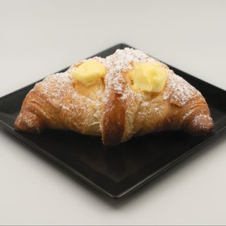 Croissant con crema pastelera