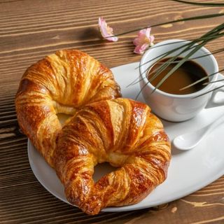 Oferta Café o refresco/zumo + Bollería a elegir