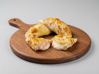 Empanada De Jamón Dulce