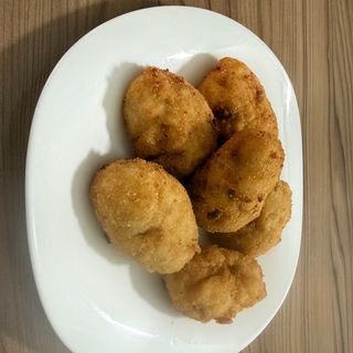 Croquetónes de pollo casero