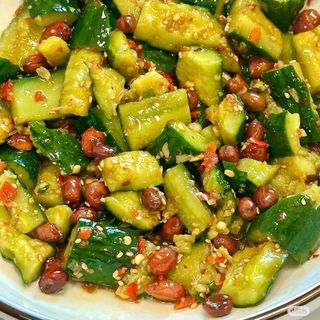 Ensalada de pepino拍黄瓜