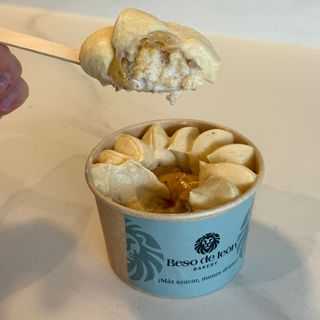 Vasito tres leches de lúcuma