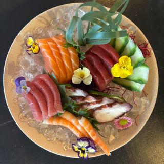 Sashimi de salmón