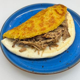 Cachapa De Pernil (1 Ud.)
