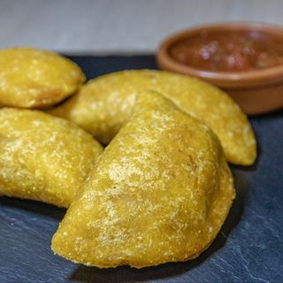 Empanadillas Colombianas (2 unidades)
