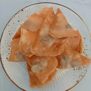 16 Wan Tun Fritos