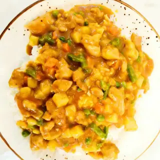 28 Arroz Con Pollo En Salsa Curry