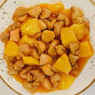 60A Pollo con piña