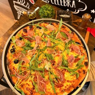 Pizza Serrana Gourmet (30 Cm.)
