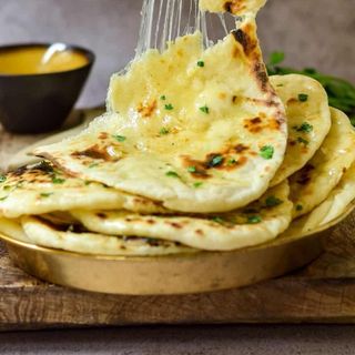Garlic Cheese Naan