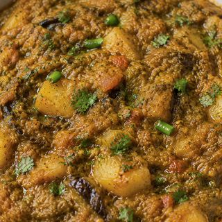 Patatas con berenjena