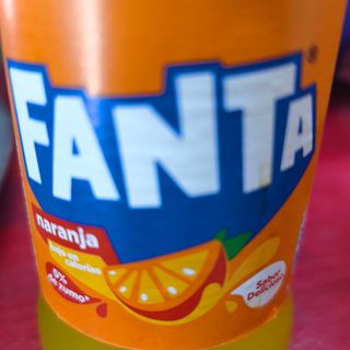 Fanta Naranja Lata